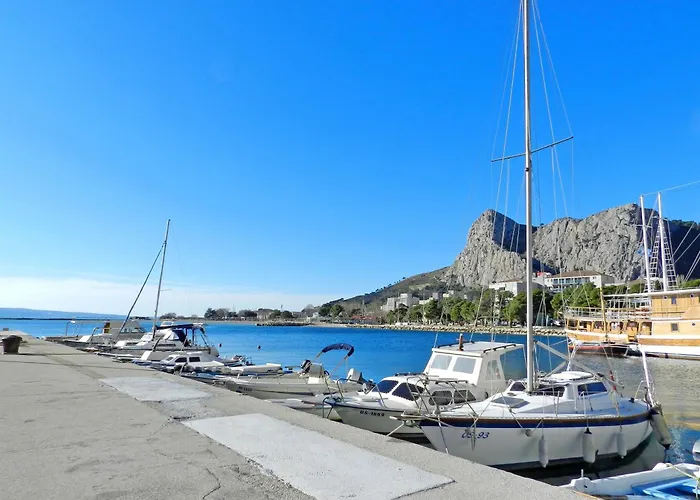 Terrace Apartment Omis