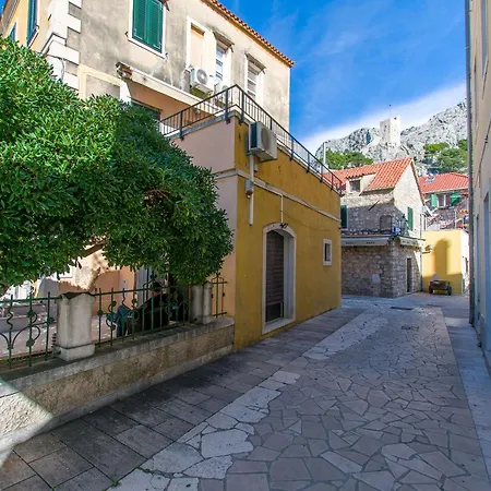 Apartment Terrace
