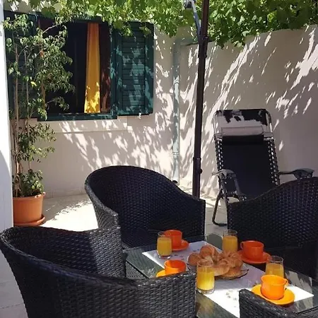 Apartment Terrace *
